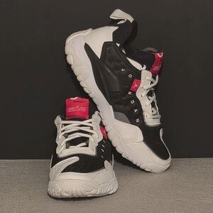 Nike Air Jordan Delta 2 Chicago Bulls Basketball Sneakers, Mns Sz 9.5, Like New!